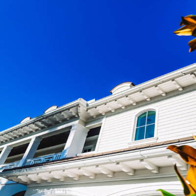 soffit system with rafter tails on a florida home