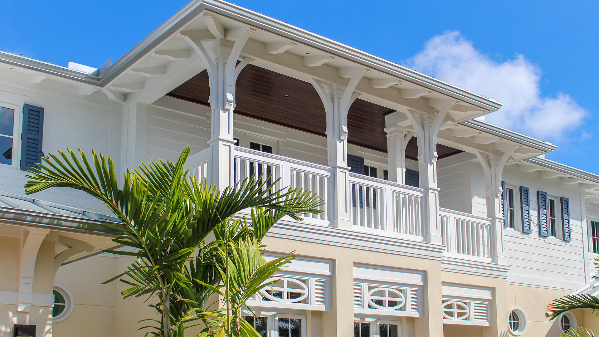 What Sets a Quality PVC Column Wrap Manufacturer Apart in Florida?